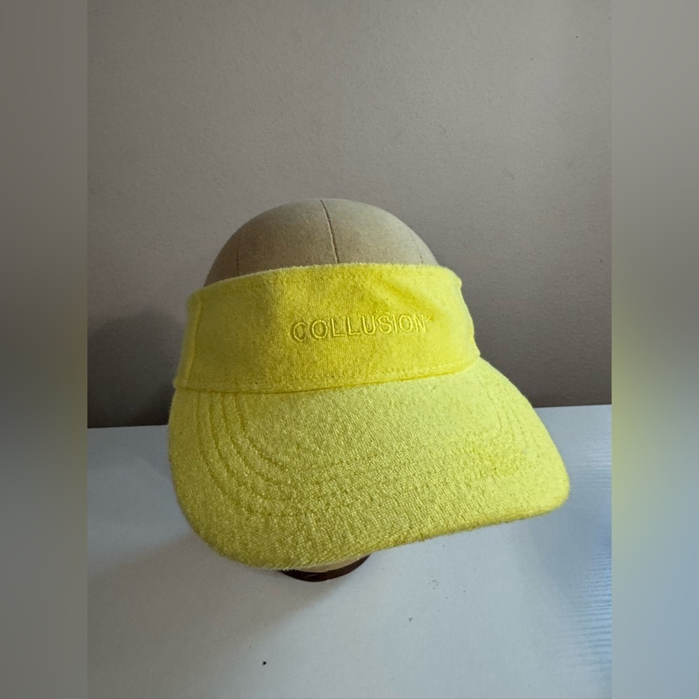 COLLUSION visor in yellow - Picture 2 of 6